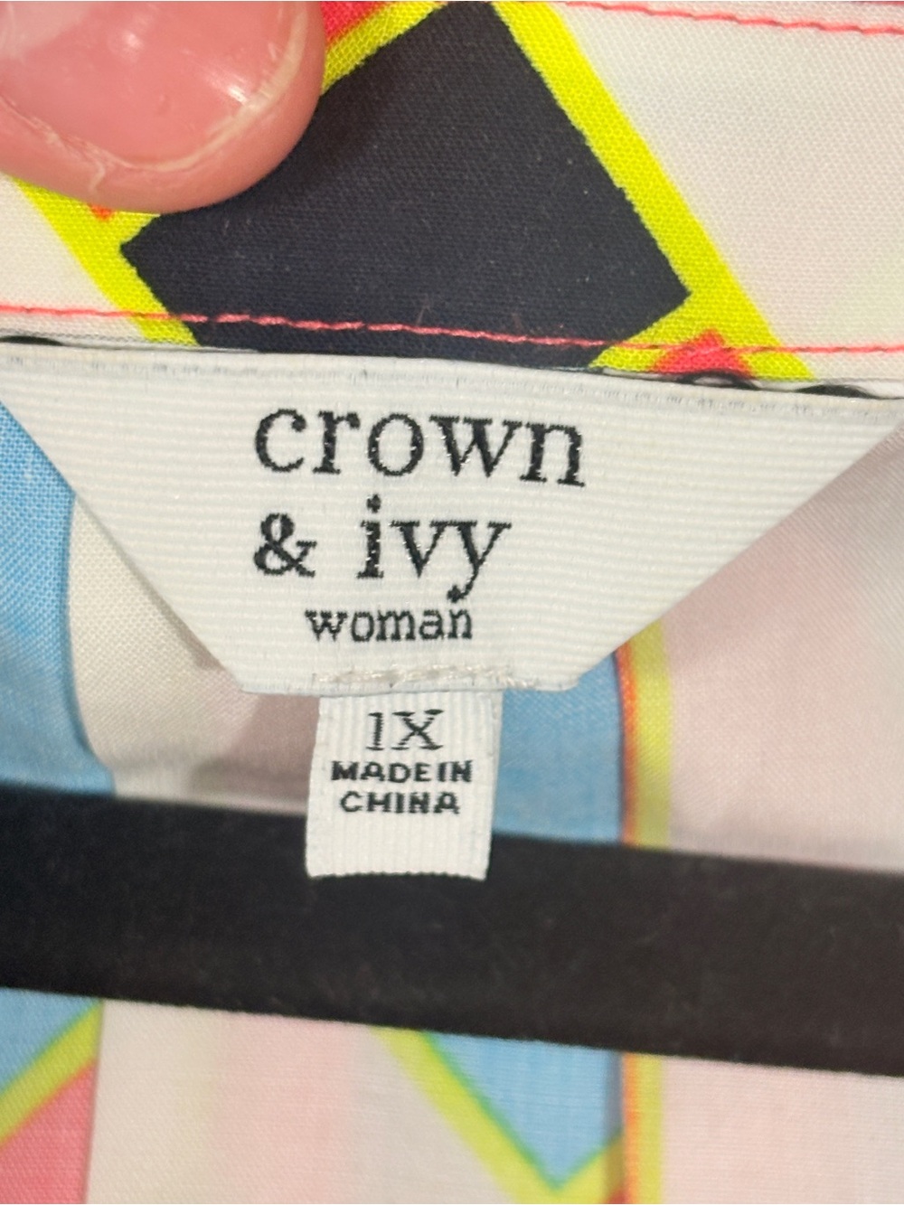 crown & ivy Coral, Aqua, Black Geometric Sleeveless Camisole - Picture 3 of 6